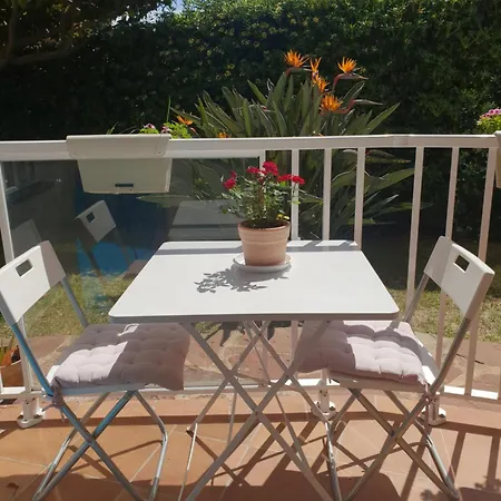 Calella, Playa, Piscina Y Jardin Calella